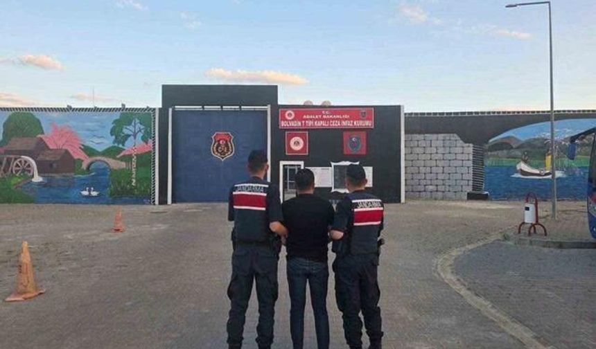 Afyonkarahisar Jandarması Aranan 43 Kişiyi Gözaltına Aldı