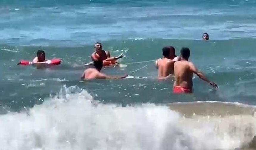 Alanya'da Denizde Boğulma Faciası: Bir Kişi Hayatını Kaybetti