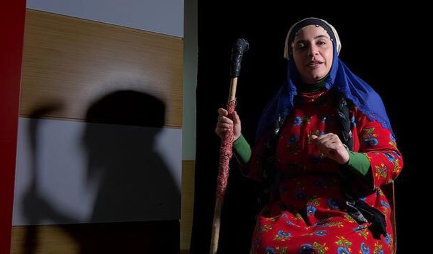 Ankara'da Görme Engelli Öğrencilere Hikaye Anlatıcılığı Eğitimi