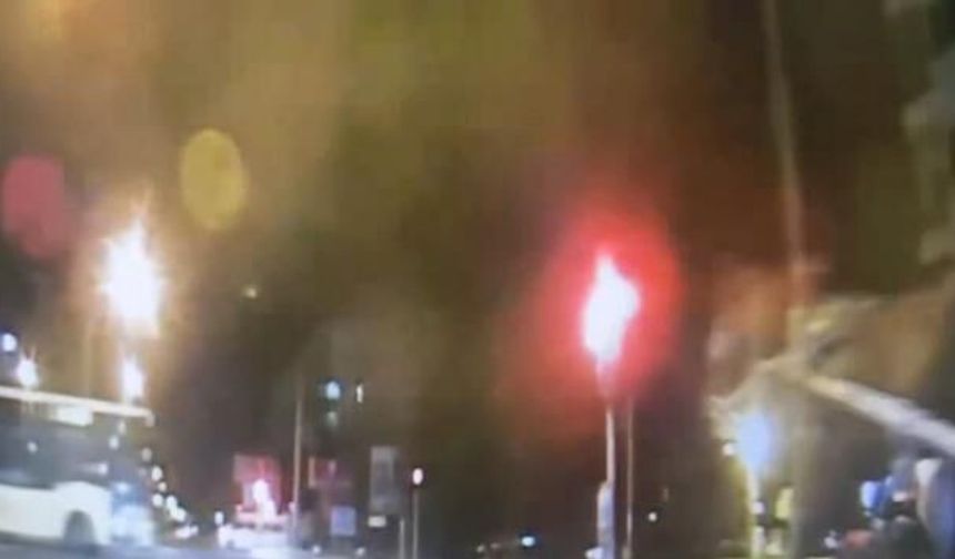 Başıboş At, Trafikte Motosikletliye Çarptı