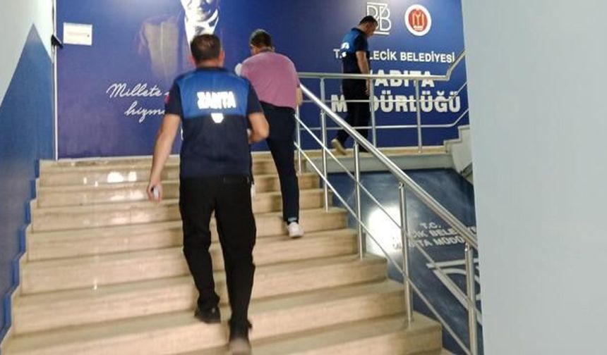 Bilecik'te Kapı Kapı Dolaşan Dilenciler IBAN İstiyor