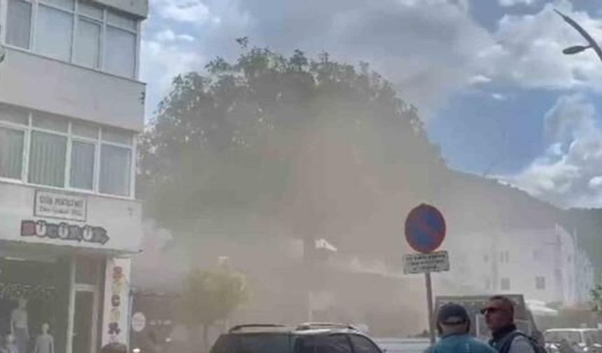 Datça'da Restoran Bacasında Çıkan Yangın Korkuttu