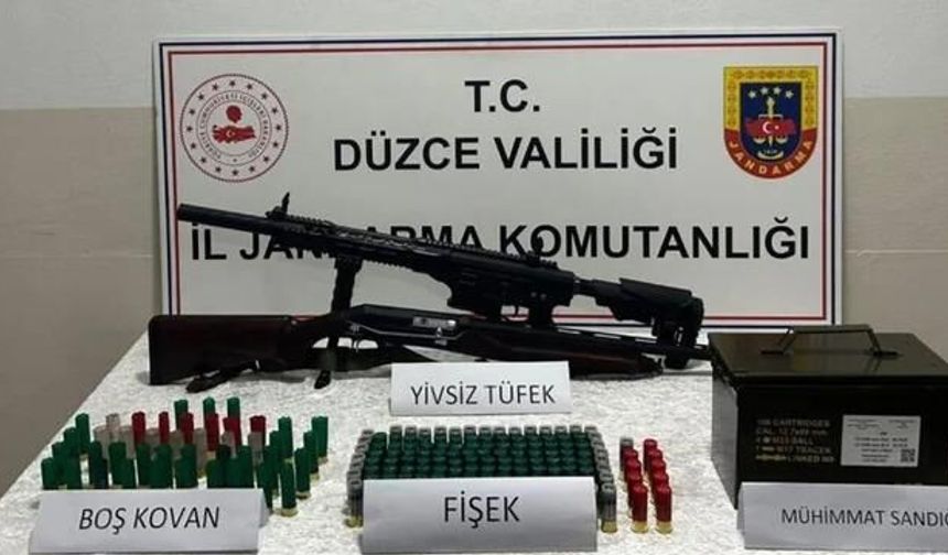 Düzce'de Havaya Ateş Eden 2 Kişi Jandarma Tarafından Yakalandı