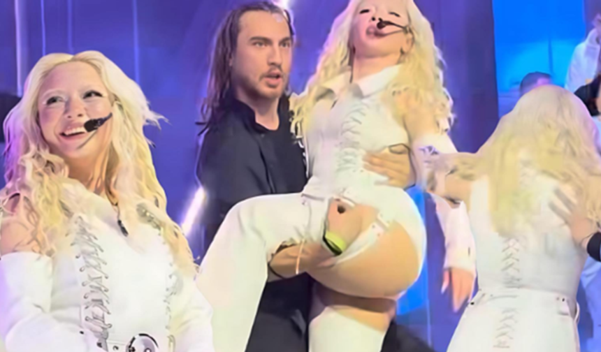 Ece Seçkin'in Son Konser Görüntüleri Sosyal Medyada İlgi Odağı Oldu