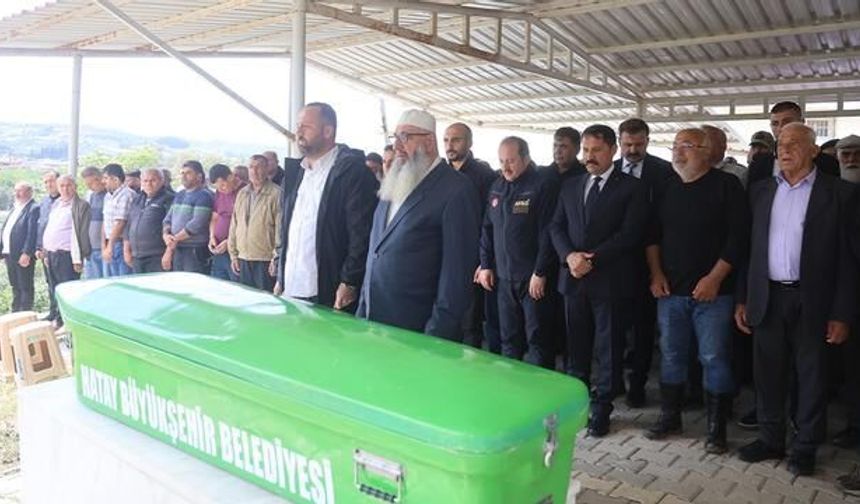 Hatay'daki Sel Felaketinde Hayatını Kaybeden Üç Kişi Toprağa Verildi