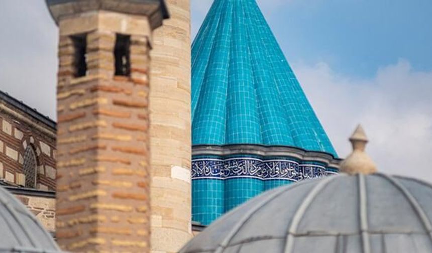 İstanbul Boğazı Kurban Bayramı'nda Turkuaz Rengine Büründü