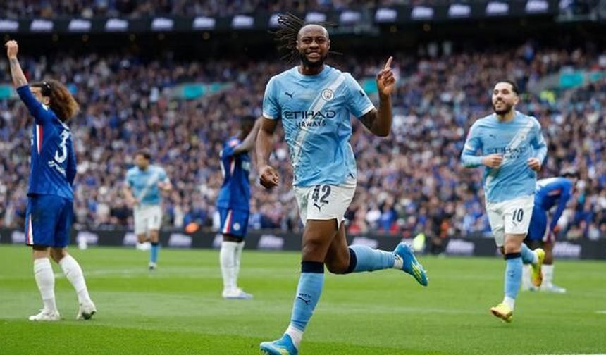 Manchester City, Wembley'de FA Cup Zaferiyle Tarihe Geçti