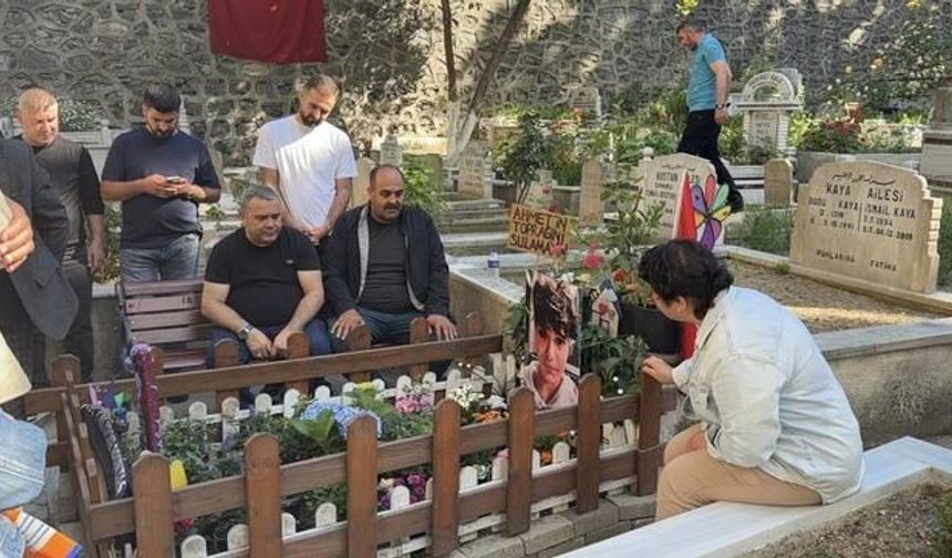 Narin Güran'ın Ailesi, Mattia Ahmet Minguzzi'nin Kabri Başında Buluştu