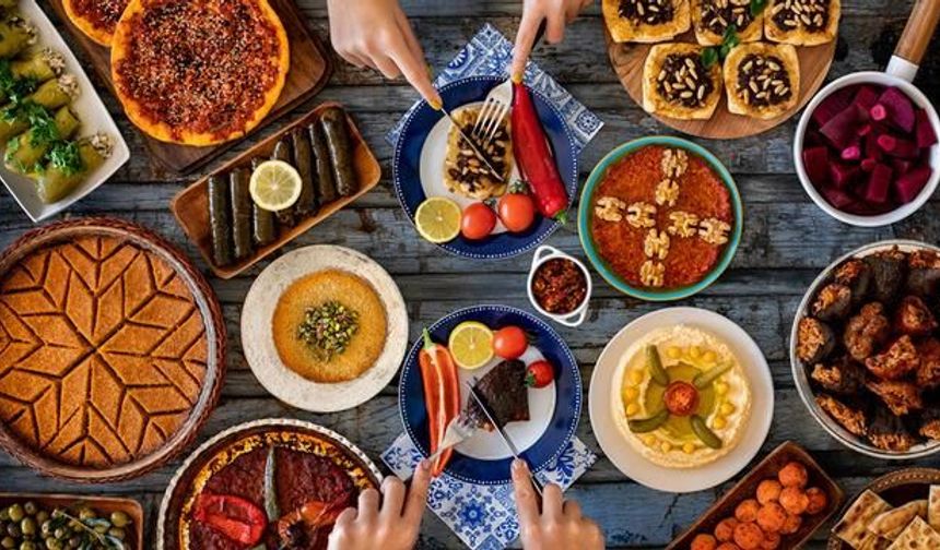 TasteAtlas Türkiye'nin En İyi Yemeklerini Açıkladı: Zirvede Kalamar Tava Var