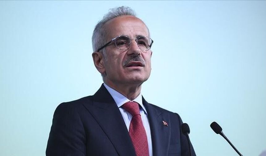 Bakan Uraloğlu: Basra Körfezi'nden 15 Türk Gemisi Güvenle Ayrıldı