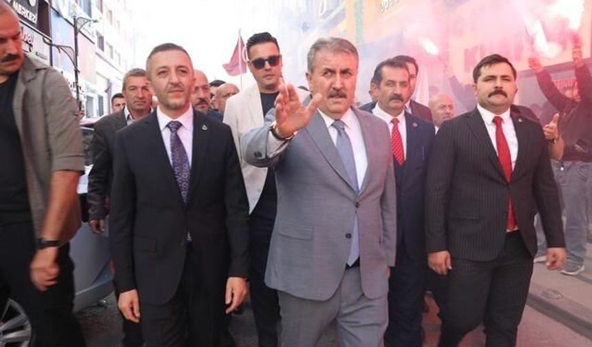 BBP Lideri Destici'den İstanbul'a Gelen LGBT Gemisine Tepki