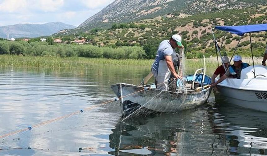 Denizli'de Işıklı Barajı'nda Su Ürünleri Denetimi Yapıldı
