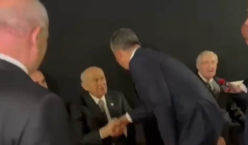 Devlet Bahçeli ve Özgür Özel Koç Holding'in 100. yıl etkinliğinde bir araya geldi