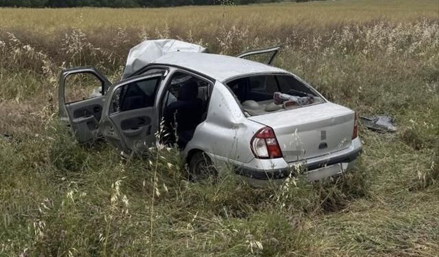 Edirne-Uzunköprü Yolunda Otomobil Şarampole Devrildi: 4 Yaralı