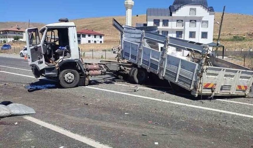 Elazığ-Bingöl Karayolunda Kamyon Kazası: 1 Yaralı
