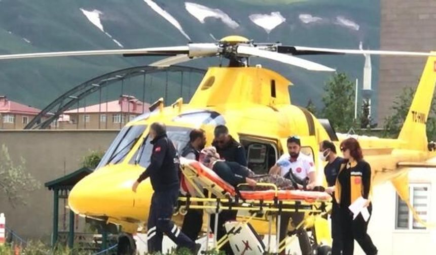 Erzurum'da Kalp Krizi Geçiren Kadın Ambulans Helikopterle Hastaneye Ulaştırıldı
