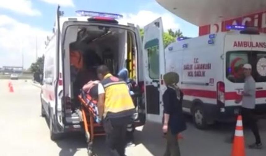 Konya Karapınar'da Otomobil Takla Attı: 4 Kişi Yaralandı