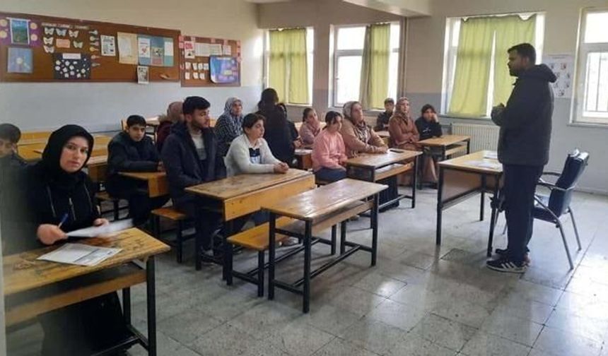 MEB'den Yeni Uygulama: 'Ebeveyn Okulu' Zorunlu Olabilir