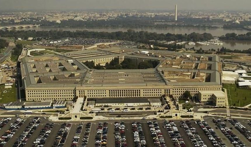 Pentagon'da Tehlikeli Madde Alarmı: Birden Fazla Kat Karantinaya Alındı