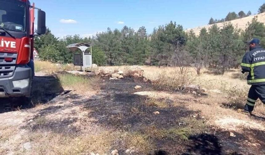 Şanlıurfa Karaköprü'de Orman Yangını Kontrol Altına Alındı