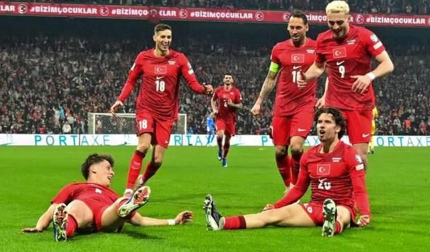 Türkiye-Avustralya Maçı İçin Dev Ekranlar Kuruluyor