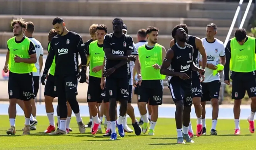 Beşiktaş, Yeni Sezon Hazırlıklarını Çift Antrenmanla Sürdürdü