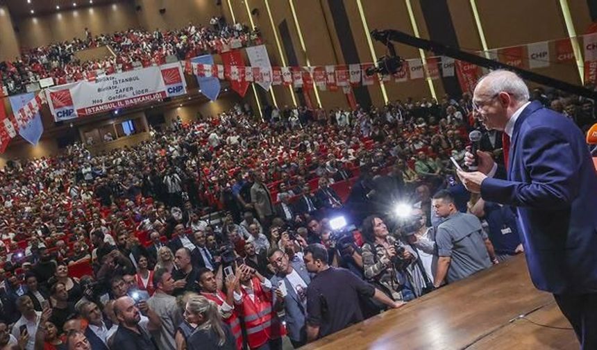 CHP'nin Sarıyer Rozet Töreninde Figüran İddiası: Soruşturma Başlatıldı