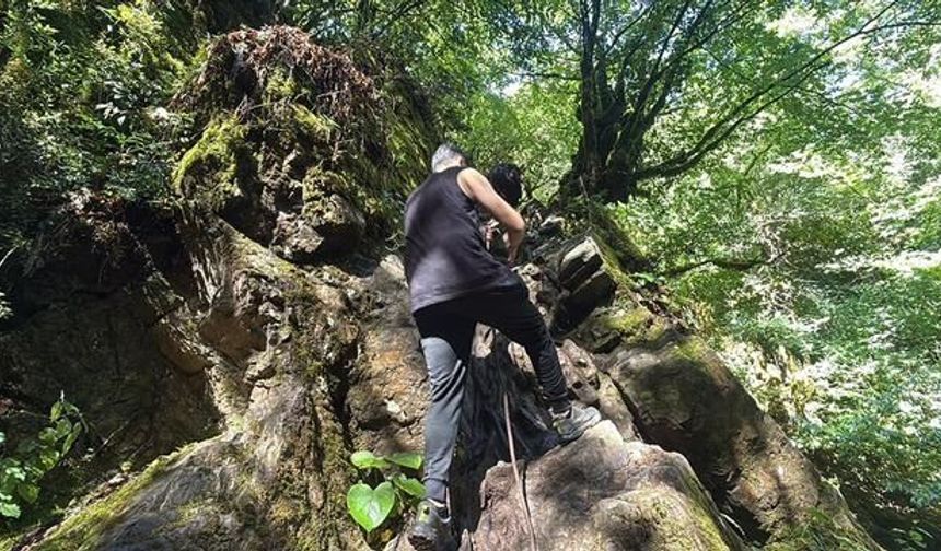Çınarlıdere Şelalesi'nde Doğa Tutkunları Hafta Sonunu Değerlendirdi