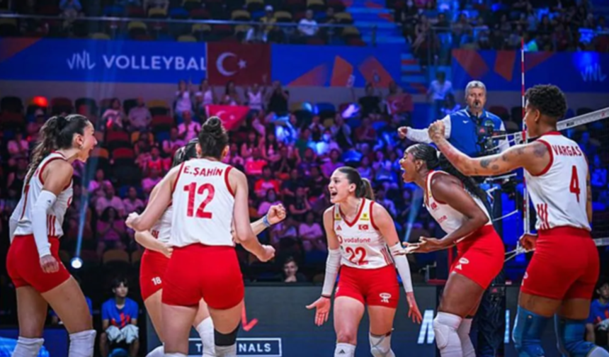 Filenin Sultanları Çin'i Set Vermeden Yenerek 2026 VNL Finaline Yükseldi
