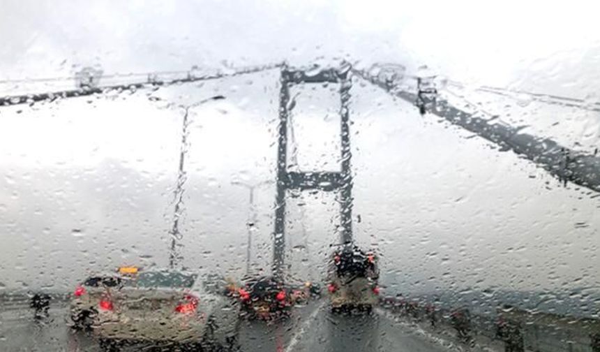 İstanbul'da 18 Saat Sürecek Kuvvetli Sağanak Yağış Uyarısı