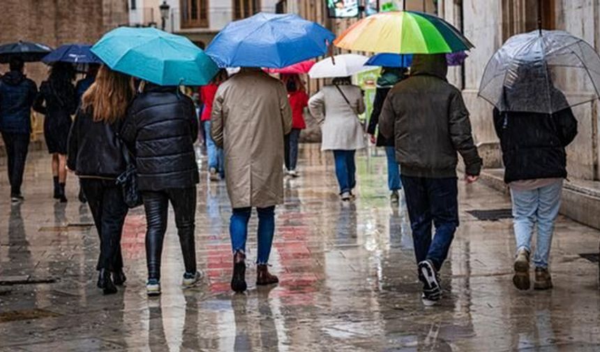 İstanbul'da Hafta Sonu Nem ve Sağanak Yağış Uyarısı