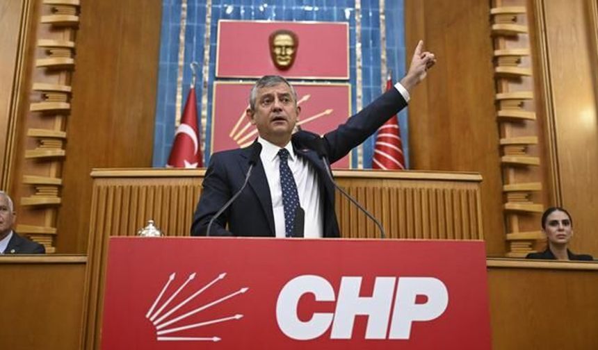 Özgür Özel'in Yeni Parti Duyurusu Sonrası CHP'de İstifa Dalgalanması ve E-Devlet Yoğunluğu