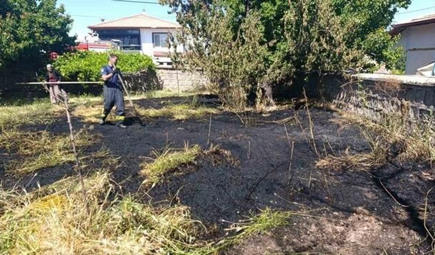 Yozgat'ta Otluk Alanda Çıkan Yangın Kısa Sürede Söndürüldü