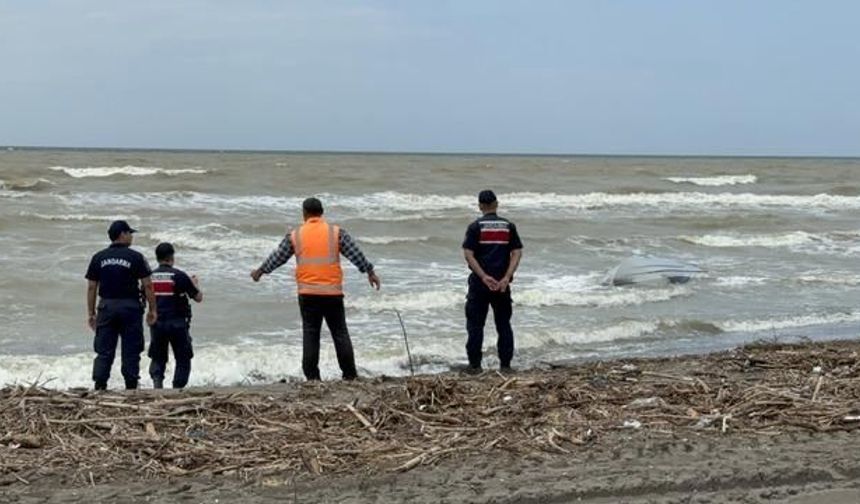 Çarşamba Sahilinde İnsansız Deniz Aracı Bulundu, Ekipler İnceleme Başlattı