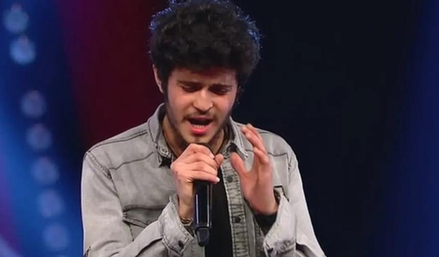 Emre Sertkaya'nın Kızına Söylediği Şarkı ve Giyim Tarzı Sosyal Medyada Gündem Oldu