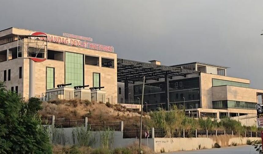 Hatay'da Sağlıkta Şiddet: Doktora Yumruklu ve Bıçaklı Saldırı