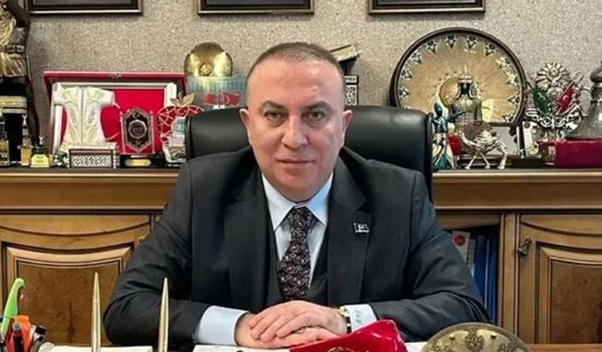 İzzet Ulvi Yönter'in 'Çerçeve Yasa' İmzası Gündemde: Sosyal Medyada Dikkat Çeken Paylaşım