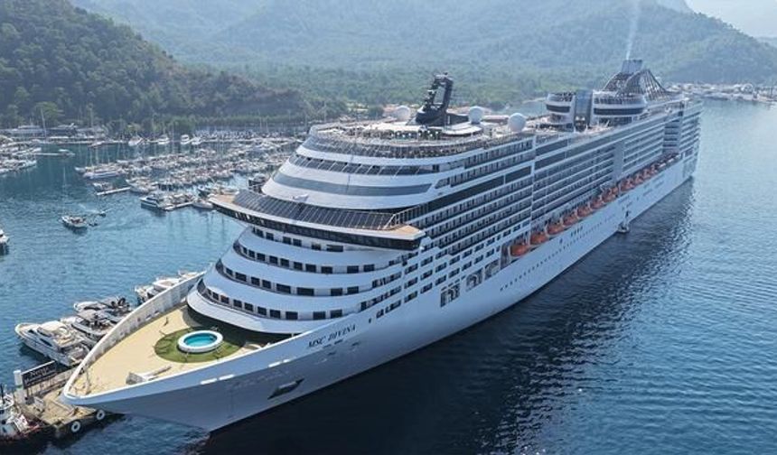 Marmaris'e Gelen 4 Bin 180 Turist Şehri Canlandırdı