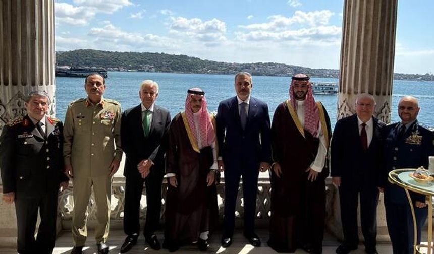 Mekke Ortak Savunma Anlaşması İstanbul Toplantısı Sonrası Suudi Arabistan'da Sekretarya Kuruluyor