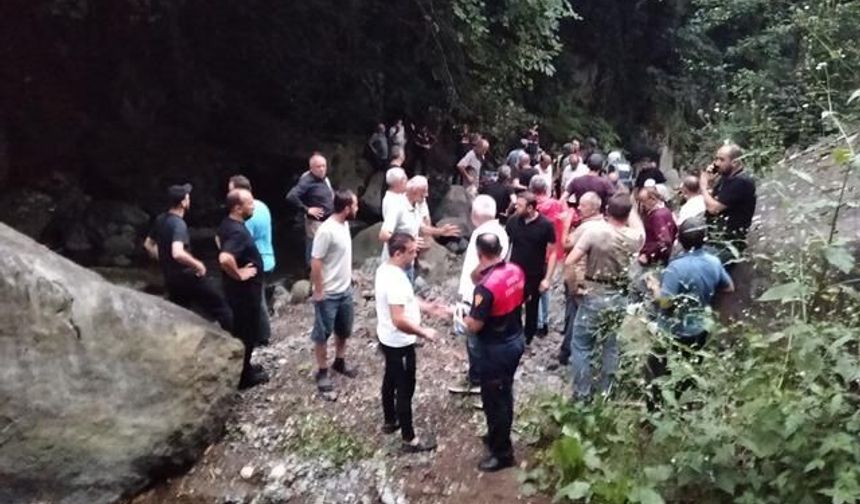 Ordu'da kaybolan 2 kız kardeşin cansız bedenleri dere kenarında bulundu