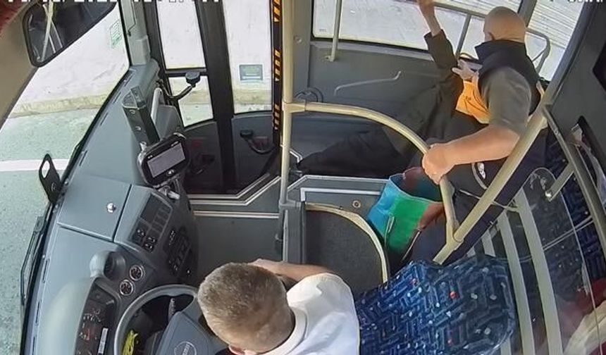 Otobüste rahatsızlanan yolcuyu şoför hastaneye zamanında yetiştirdi