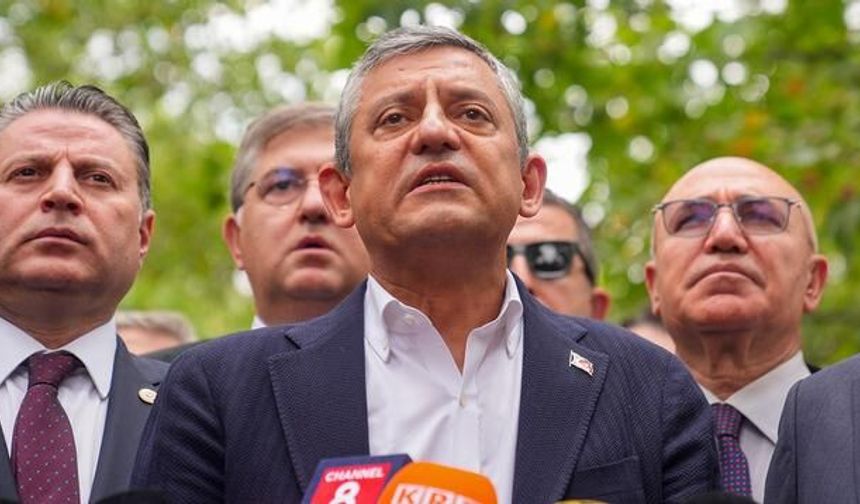 Özgür Özel'den Terörsüz Türkiye Yasası İçin Sert Eleştiri: 'Özensiz ve Kötü Hazırlanmış'