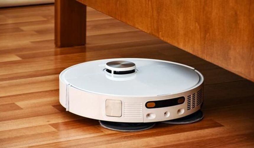 Robot Süpürgeyle Eşinin Aldatıldığını Öğrendi, Davayı Kazandı Ama Hapis Cezası Aldı