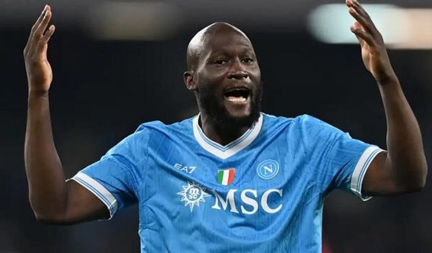 Romelu Lukaku, Fenerbahçe transferi için Napoli yönetimine baskı yapıyor