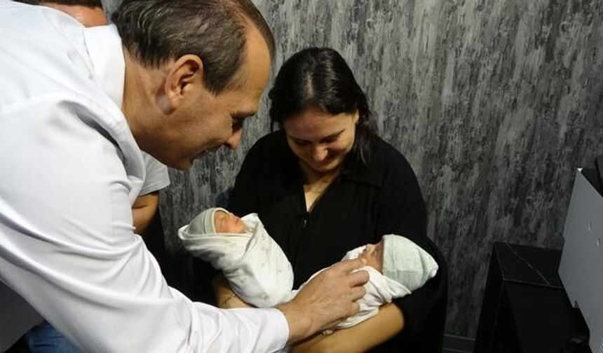 Trabzon'da Milyonda Bir Görülen İki Ayrı Rahimden İkiz Doğumu Gerçekleşti