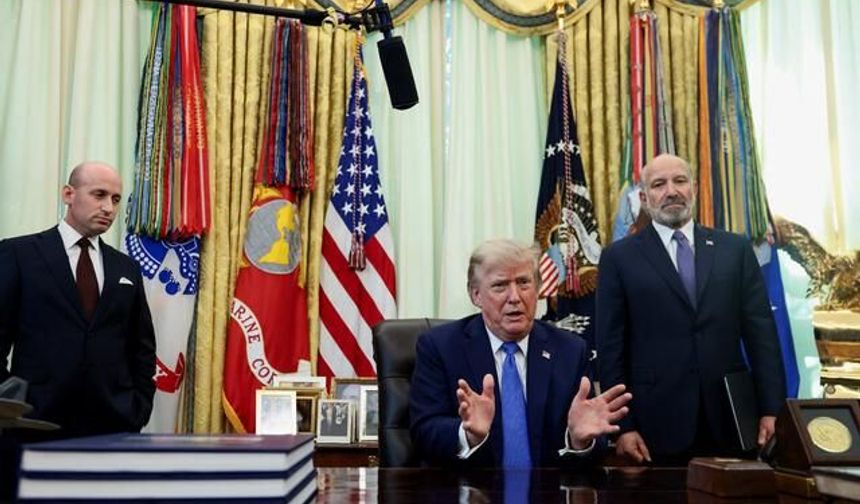 Trump, ABD'de Doğumla Vatandaşlık Kısıtlamalarını Genişleten Kararnamelere İmza Attı