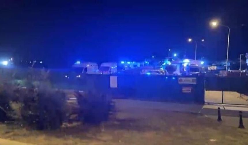 Zeytinburnu açıklarında Valianta gemisinde zehirlenme şüphesiyle 4 kişi hastaneye kaldırıldı