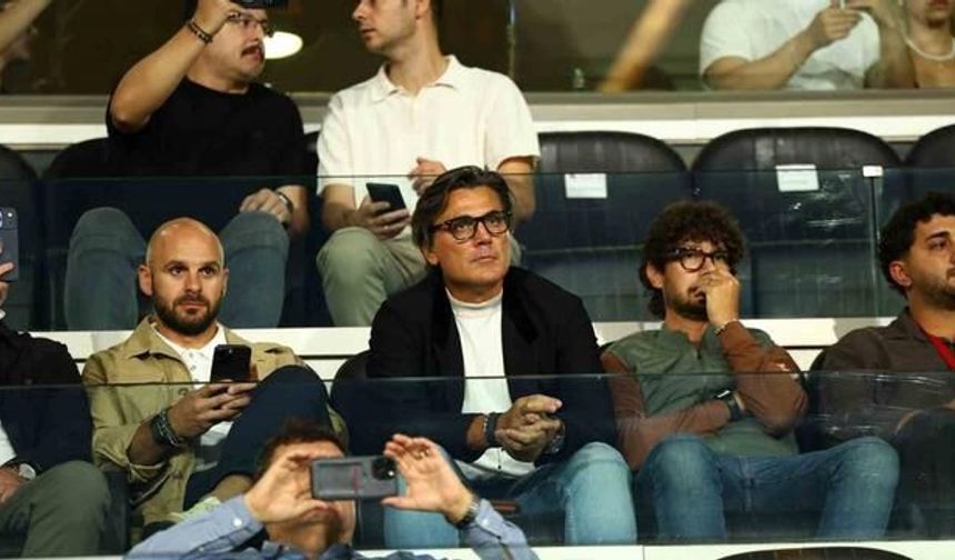 A Milli Takım Teknik Direktörü Vincenzo Montella Başakşehir-Galatasaray Maçını Stadyumdan İzledi
