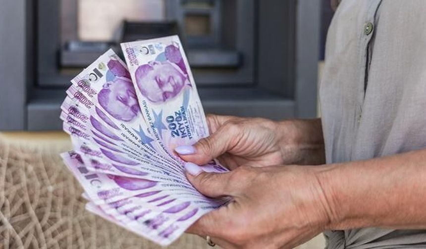 Emekli zammı için yeni hesaplama: Orta Vadeli Program'dan önemli ipuçları