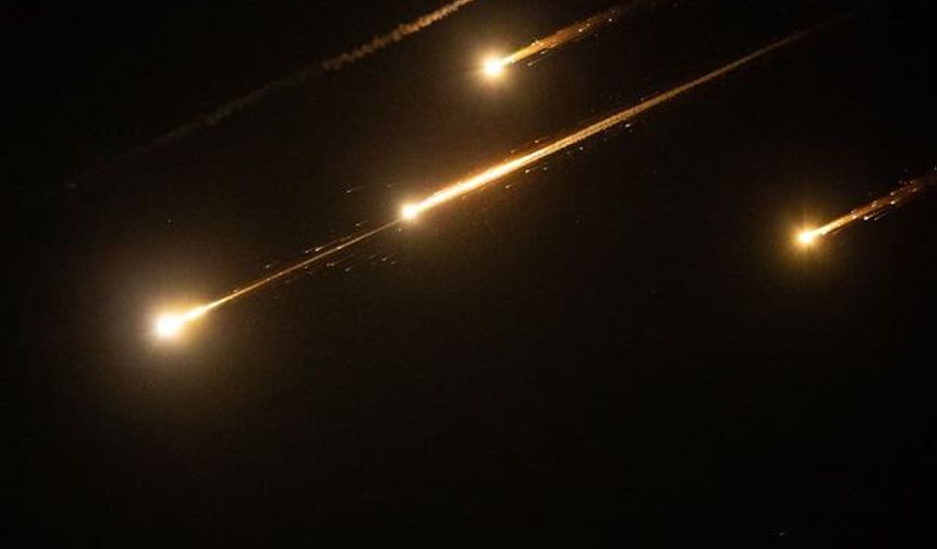 İran ABD Hedeflerine Kamikaze İHA Saldırısı Düzenledi, Ürdün Balistik Füzeleri Engelledi